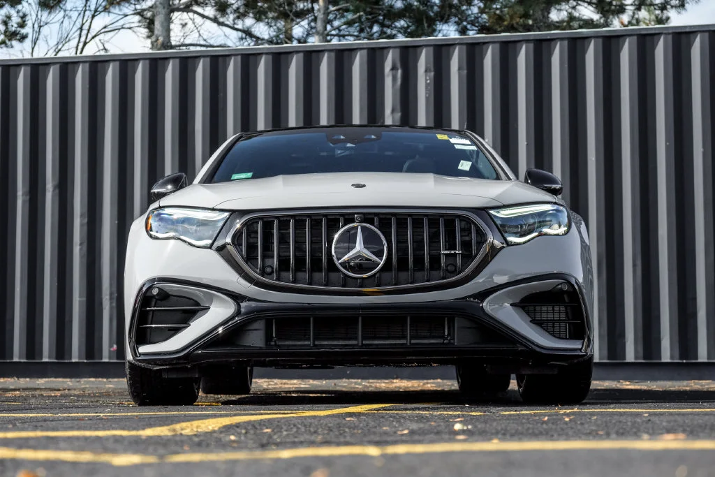New 2027 MANUFAKTUR Alpine Grey Mercedes-Benz E 53 AMG® image 5
