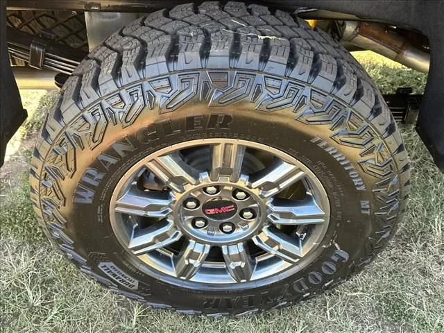 New 2026 Sterling Metallic GMC AT4X image 16
