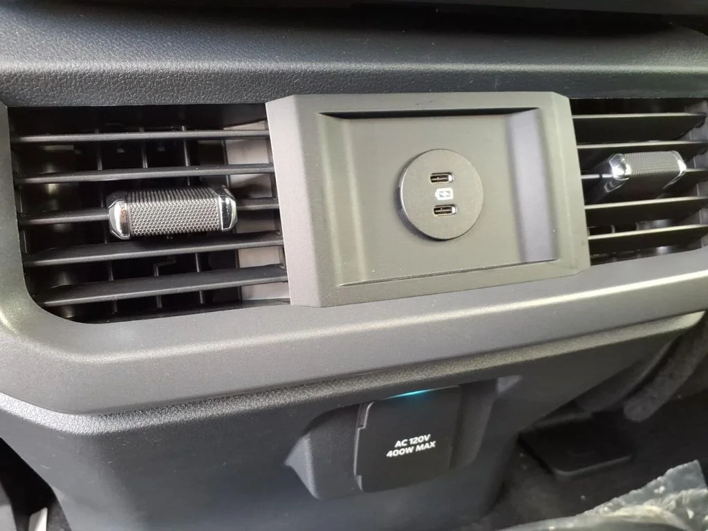 New 2026 Carbonized Gray Metallic Ford XLT image 14
