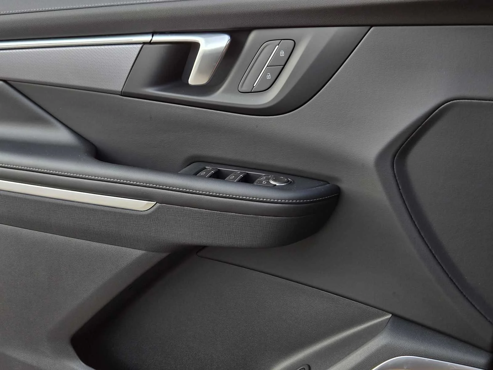 2026 Buick Enclave Sport Touring - Photo 15