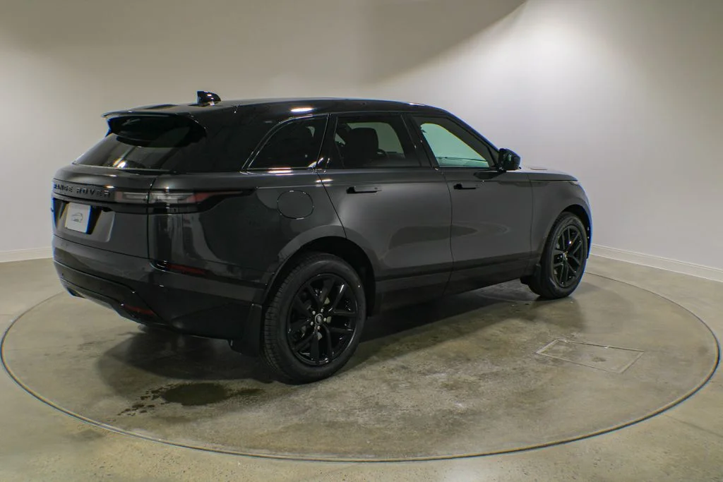 New 2026  Land Rover P250 Base image 5