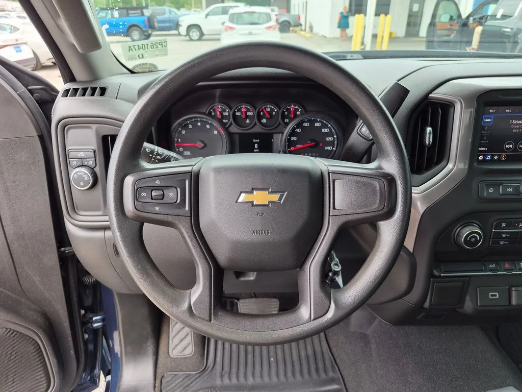 Used 2020 Blue Chevrolet Custom image 11