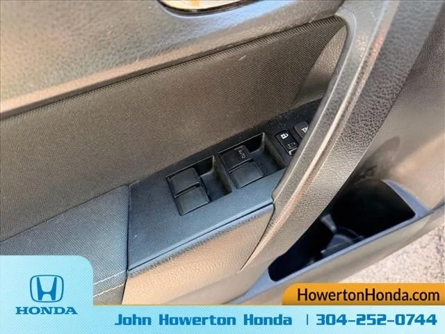 Used 2017 White Toyota LE image 12