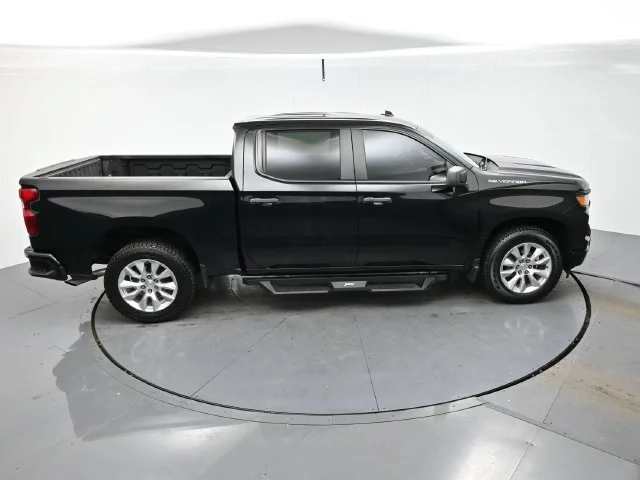 Used 2023 BLACK Chevrolet Custom image 38