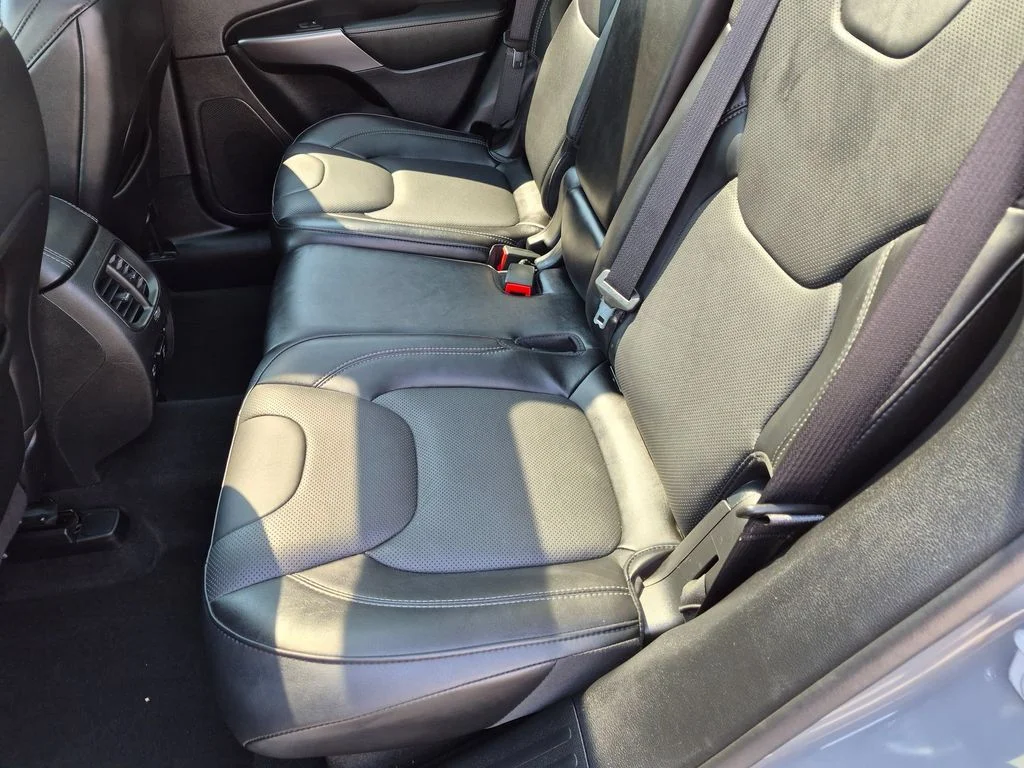 Used 2021 Gray Jeep Limited image 25