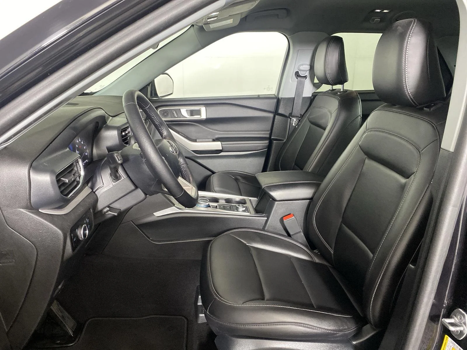Used 2024 Agate Black Ford XLT image 13