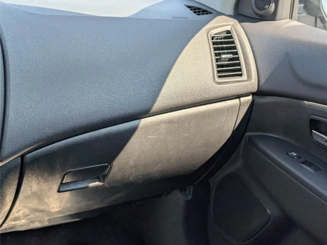 Used 2024 Silver Mitsubishi S image 17