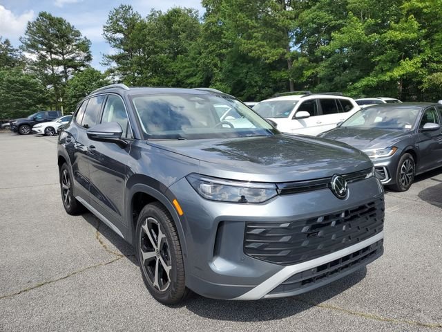 New 2026 Silver Volkswagen 2.0T SE image 3