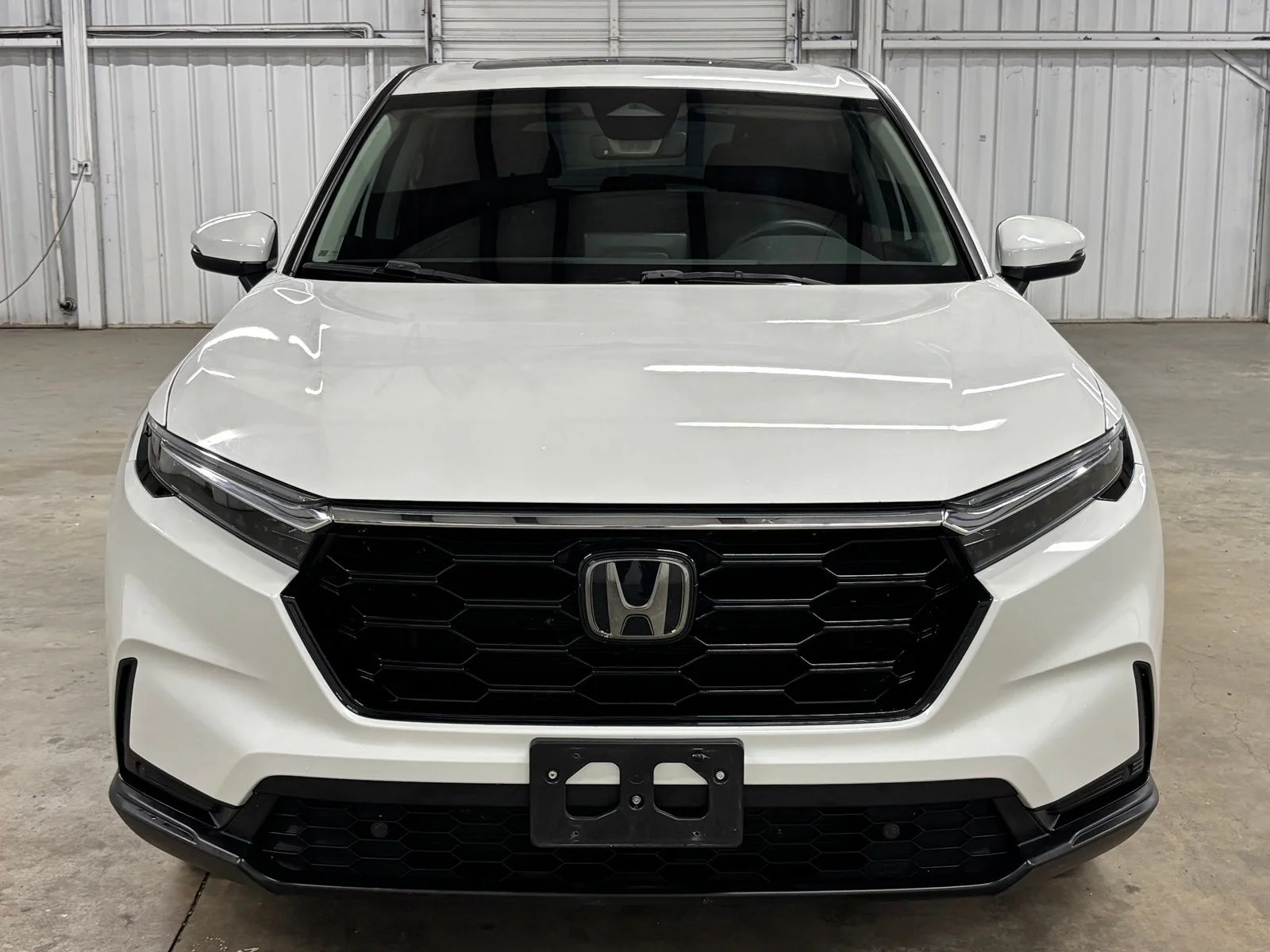 Used 2025  Honda EX-L image 2