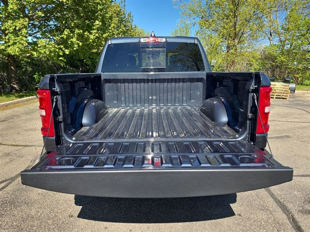 New 2026 Forged Blue Metallic Exterior Paint RAM Big Horn/Lone Star image 13