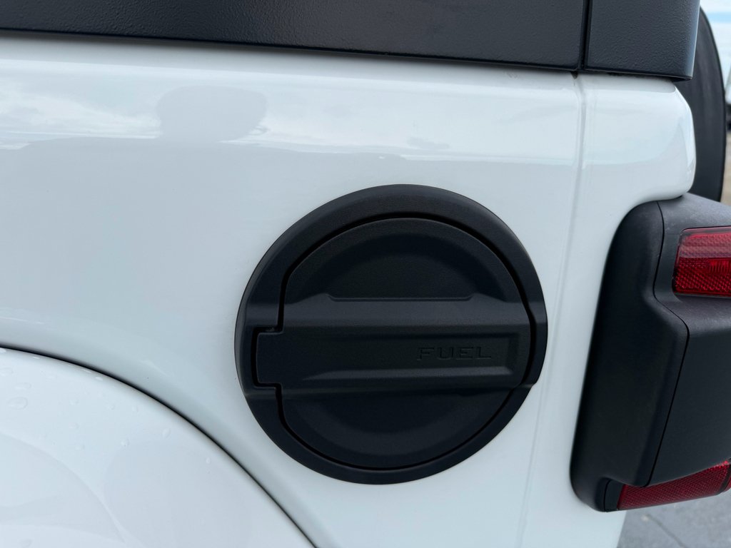 Used 2023 Bright White Clearcoat Jeep Sahara image 22