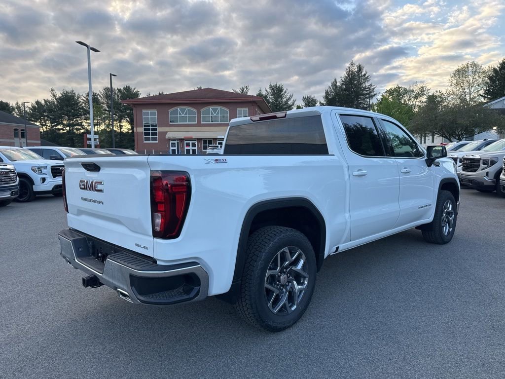 New 2026 Summit White GMC SLE image 18