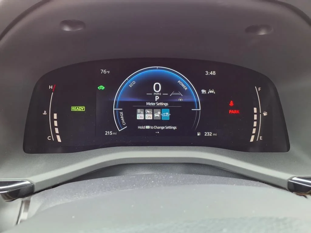 2025 Toyota Camry SE - Photo 22