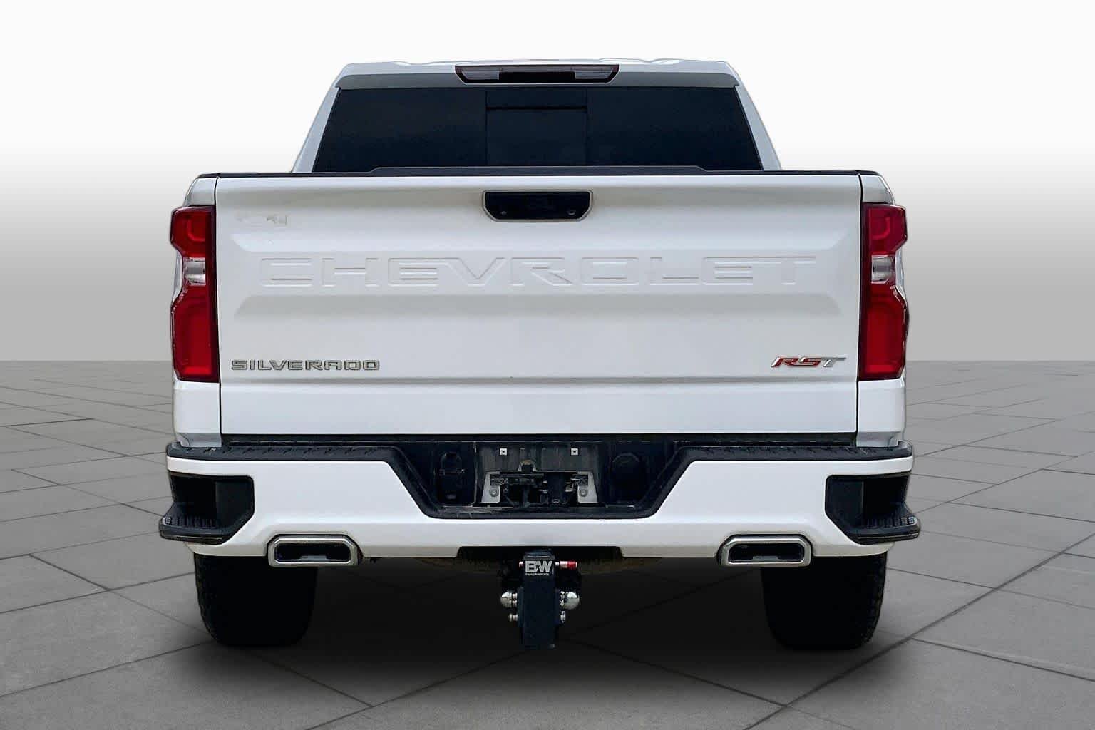 Used 2024 Summit White Chevrolet RST image 5