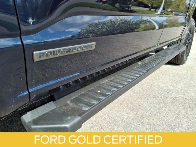 Certified Used 2025 Blue Metallic Ford Lariat image 10