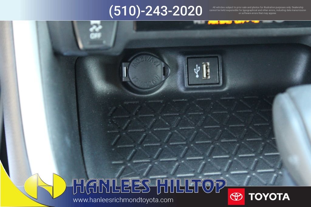 Used 2025 Silver Toyota XLE image 21