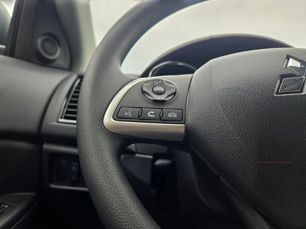 New 2027 Gray Mitsubishi 2.0 ES AWC image 23