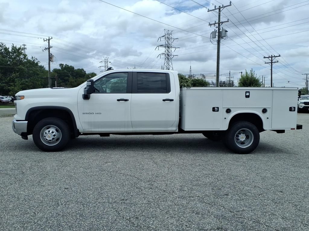 New 2025 Summit White Chevrolet Work Truck image 20