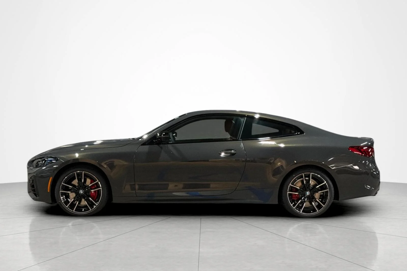 New 2027 Dravit Grey Metallic BMW M440i image 2