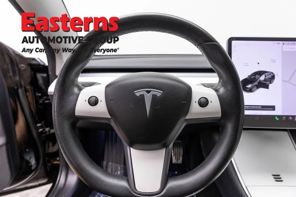 Used 2018 Black Tesla Long Range image 10