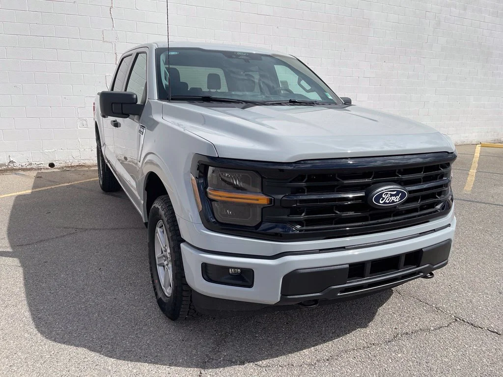 New 2026 Avalanche Ford XLT image 9