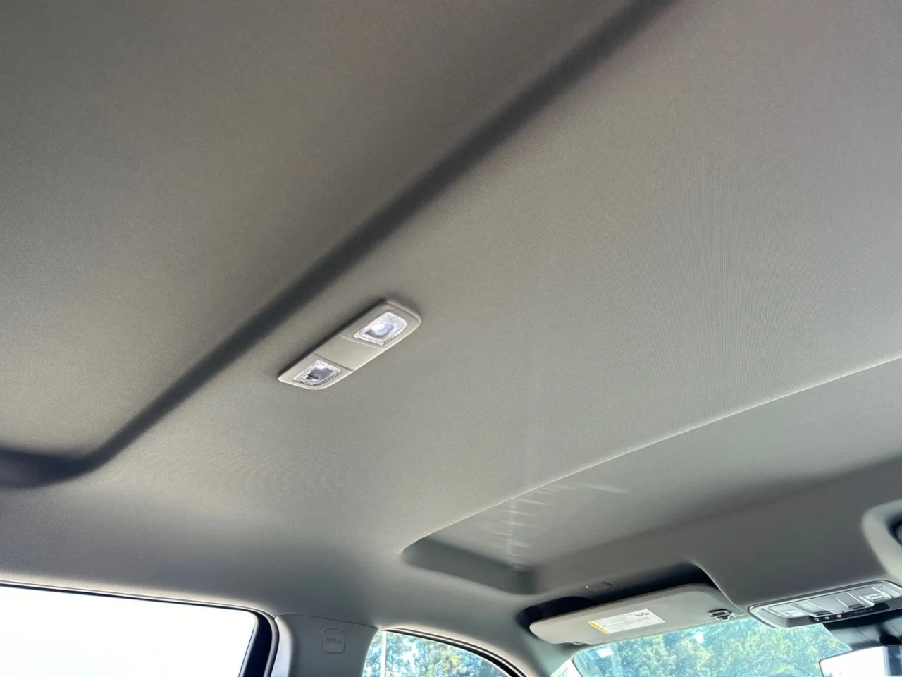 Used 2026 Summit White Chevrolet LT image 23
