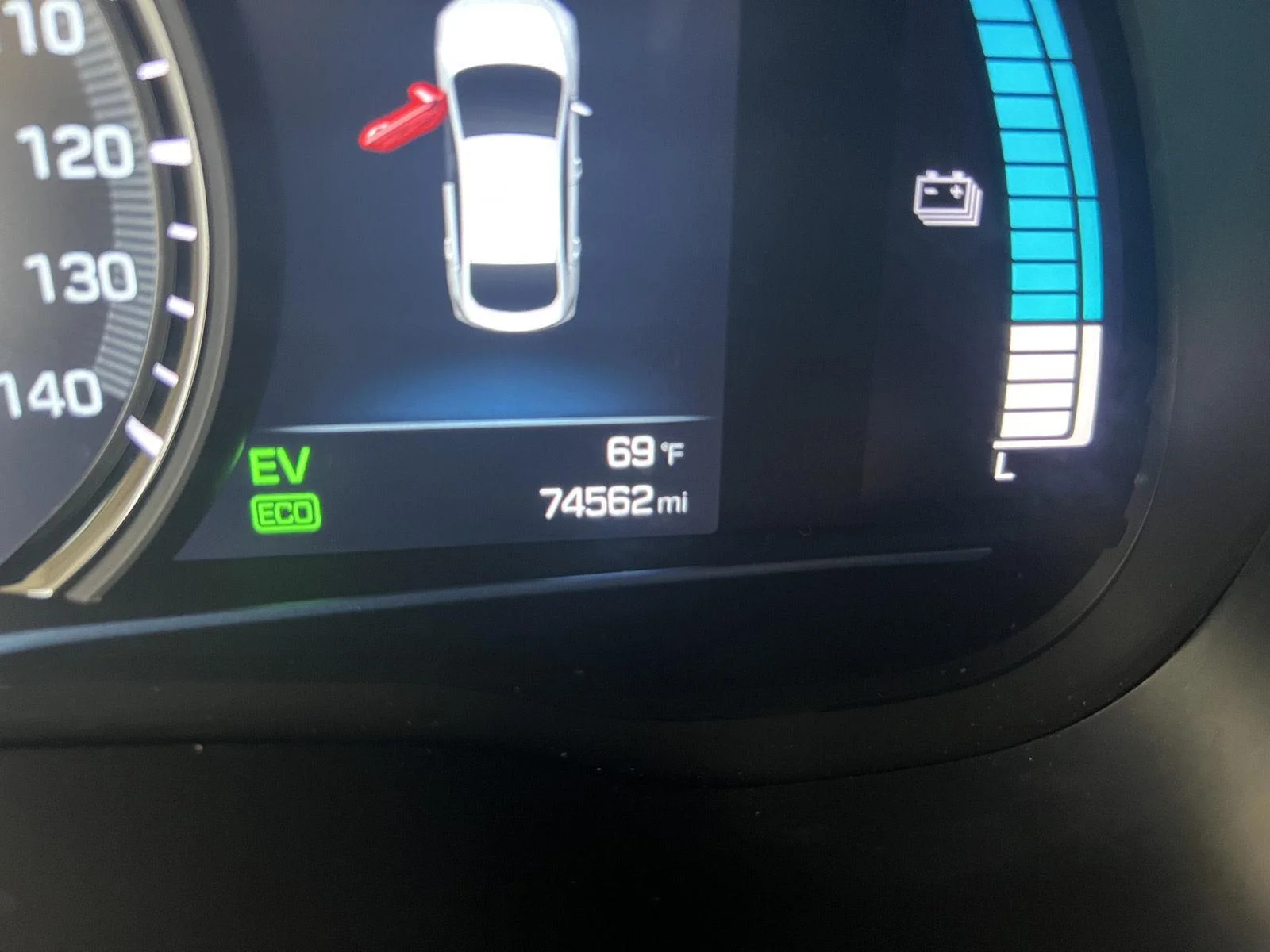 Used 2019 Ceramic White Hyundai Limited image 15