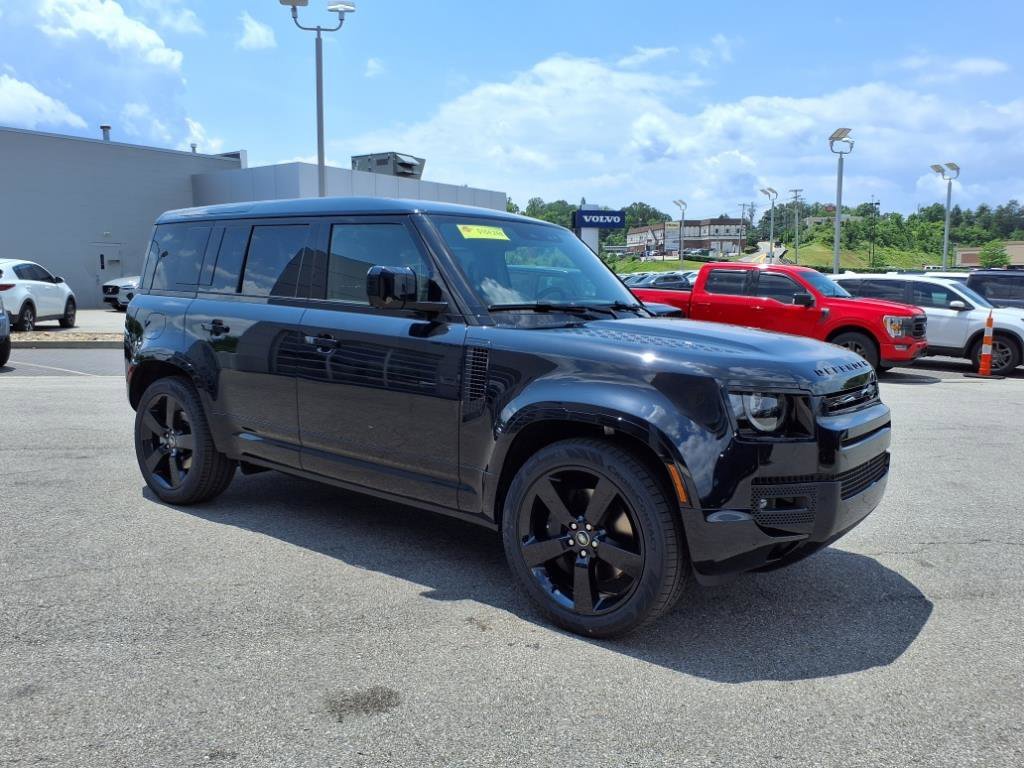 2025 Land Rover Defender X-Dynamic SE - Photo 18