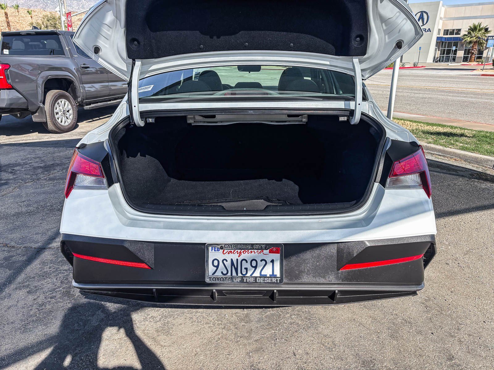 Used 2025 Serenity White Hyundai SE image 13