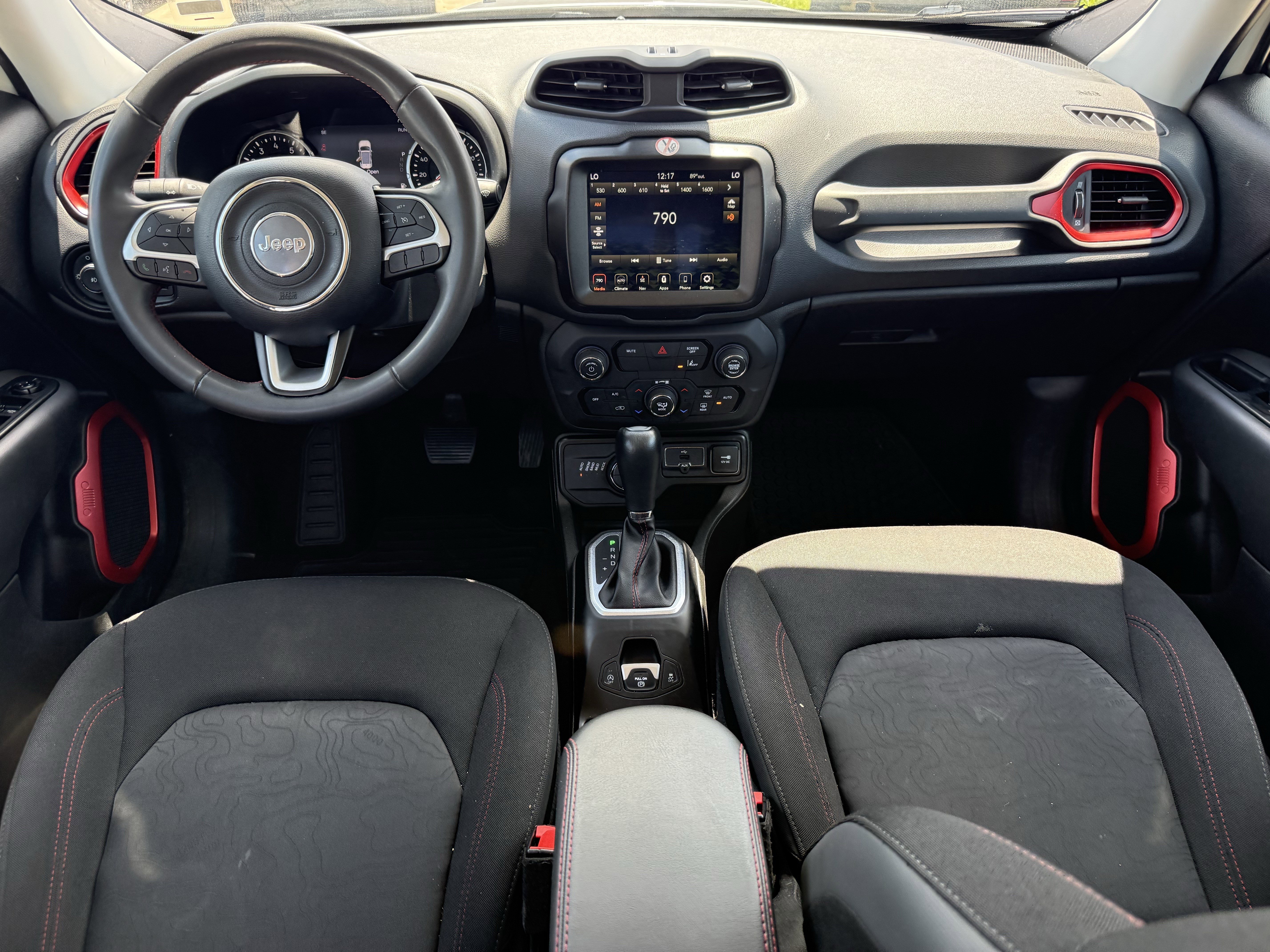 Used 2023 Alpine White Clearcoat Jeep Trailhawk image 13