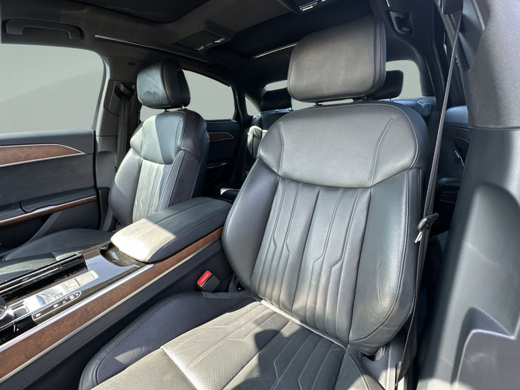 Used 2019 White Audi L 55 image 22