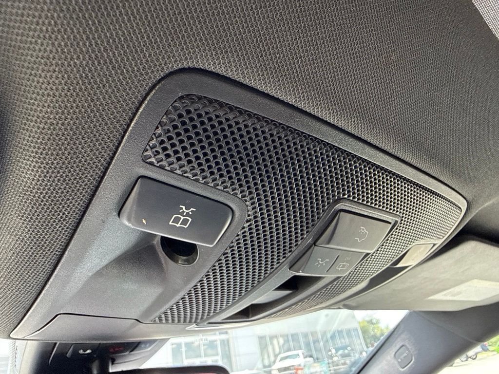 Used 2018 Black Mercedes-Benz GLA 250 image 25