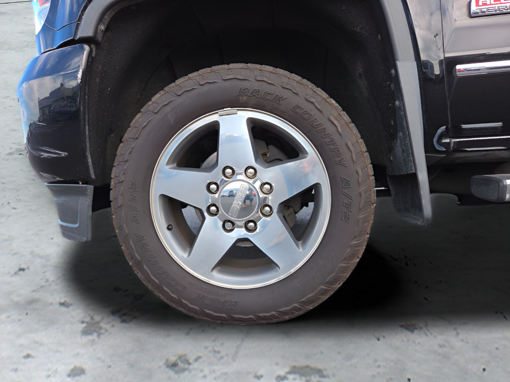 Used 2016 Black GMC SLT image 10