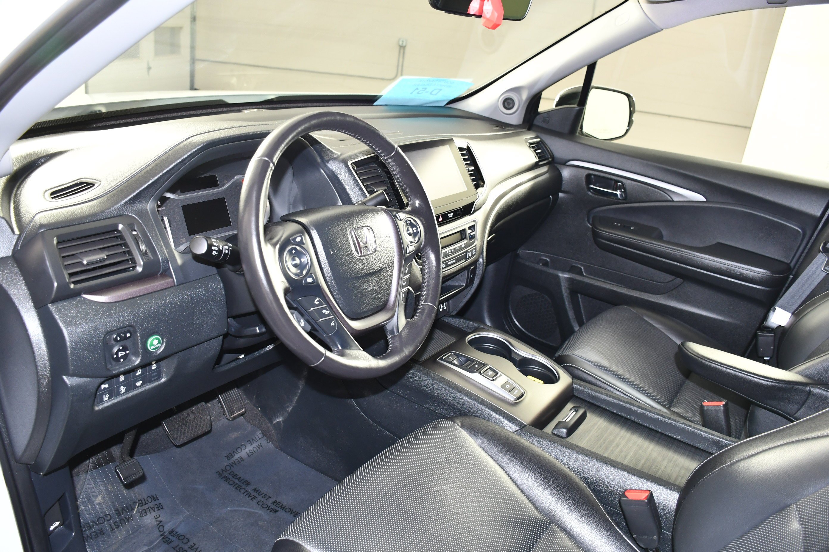 Certified Used 2023 Platinum White Pearl Honda AWD RTL-E image 2