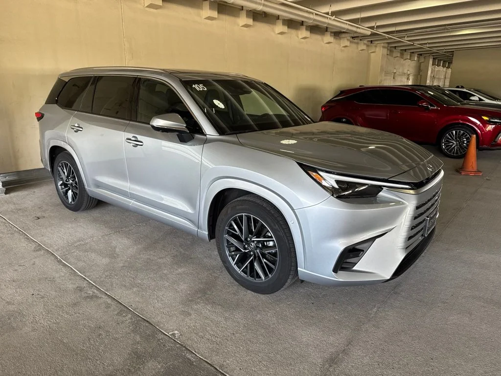 Used 2025 Silver Lexus 350 Premium image 2