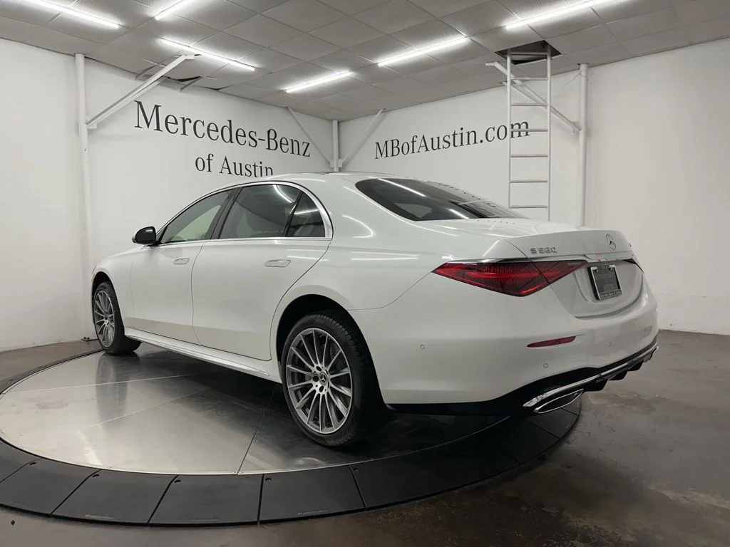 New 2026 White Mercedes-Benz S 580 image 5