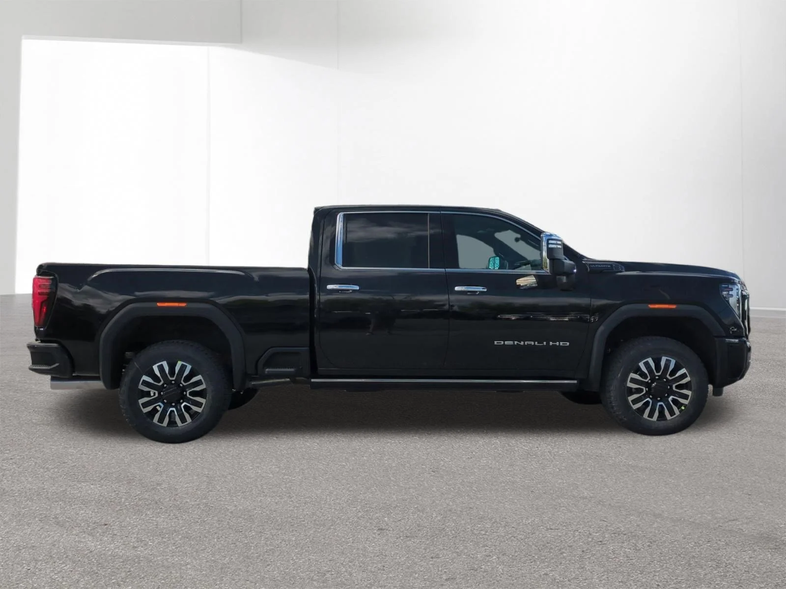 New 2026 Onyx Black GMC Denali Ultimate image 4