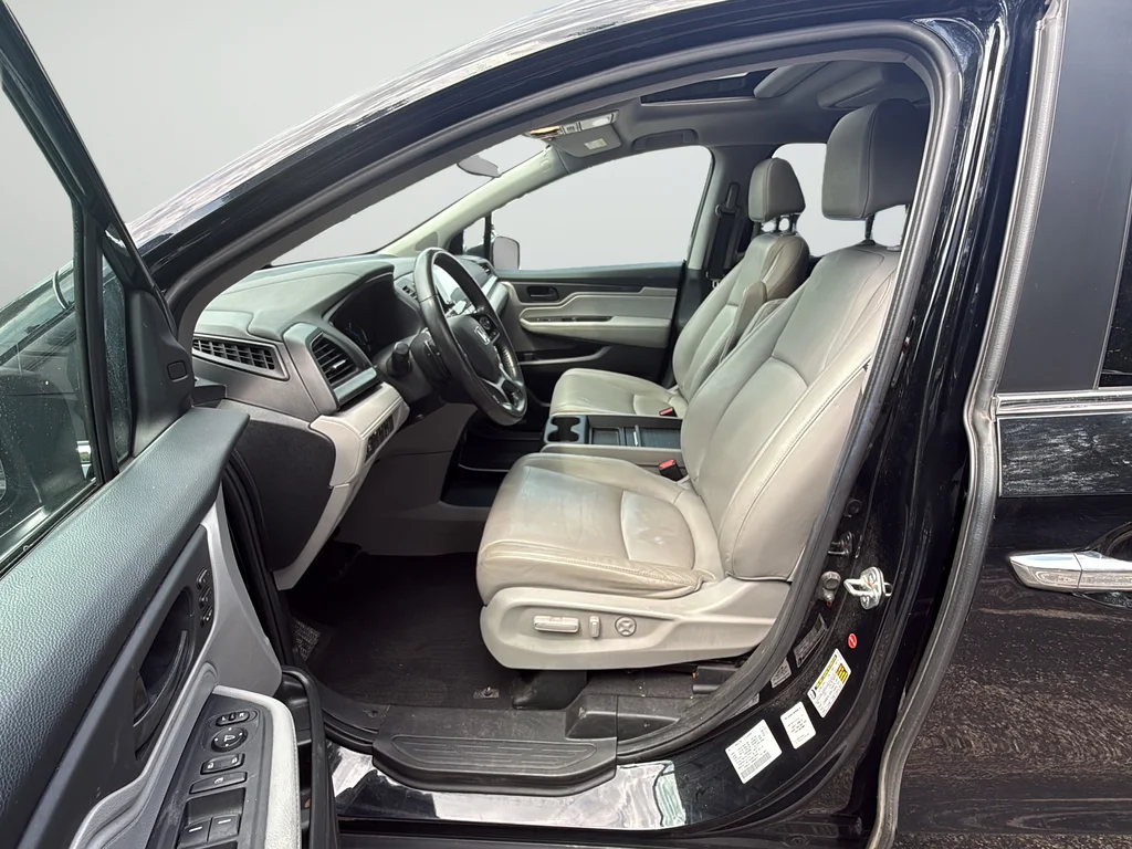 Used 2019  Honda EX-L image 10
