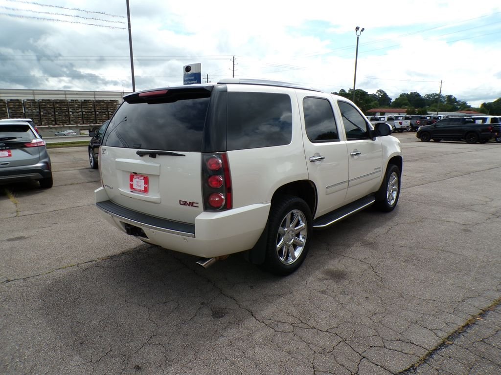 Used 2013 White Diamond Clearcoat GMC Denali image 7