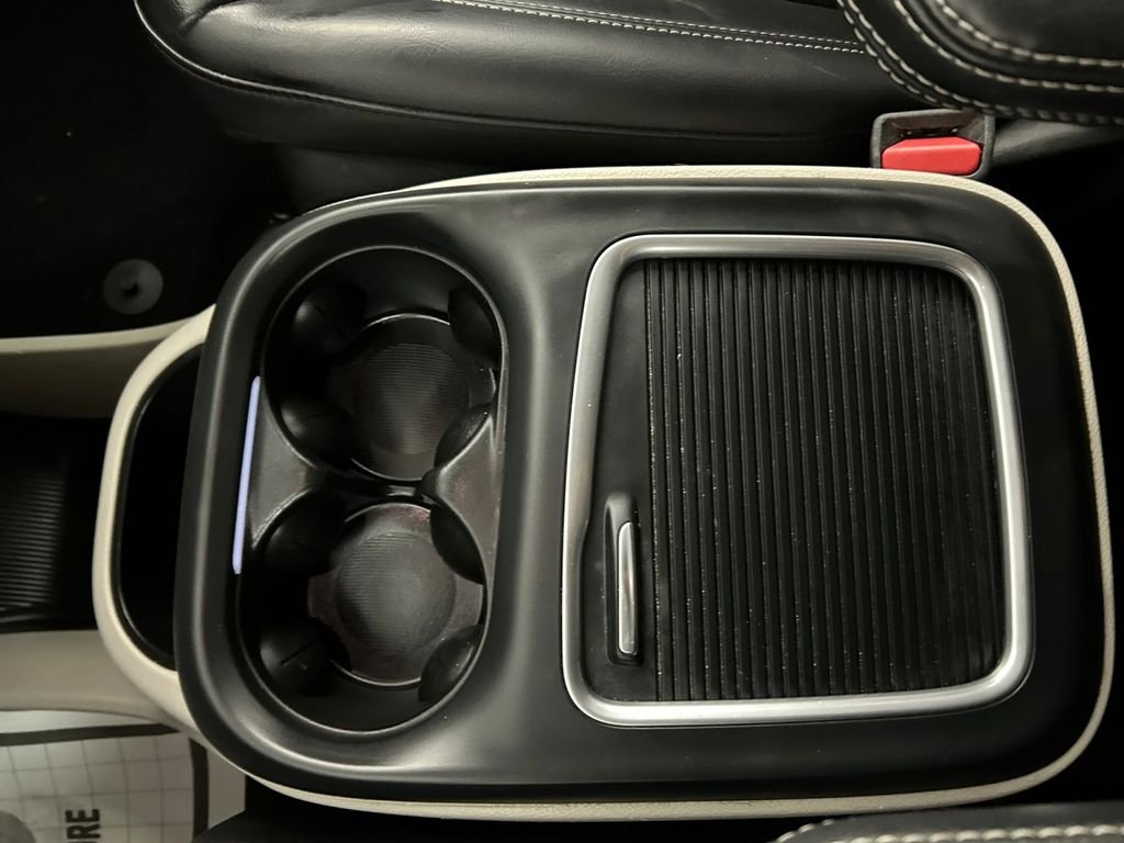 Used 2023 Black Chrysler Touring L image 23