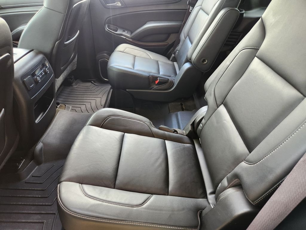 Used 2017 Quicksilver Metallic GMC SLE image 31