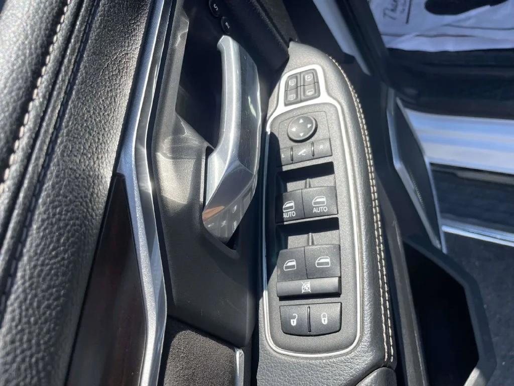 Used 2023 White Ram Laramie image 16