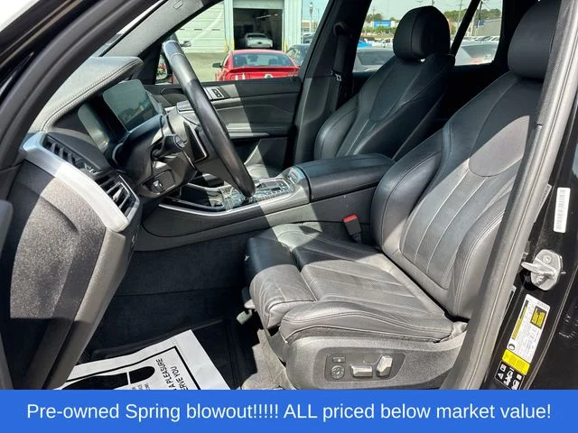 Used 2020 Black BMW xDrive40i image 17