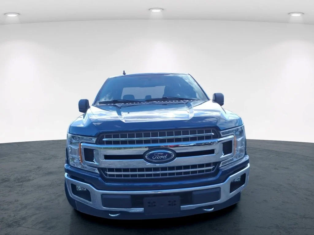 Used 2019 Blue Ford XLT image 3