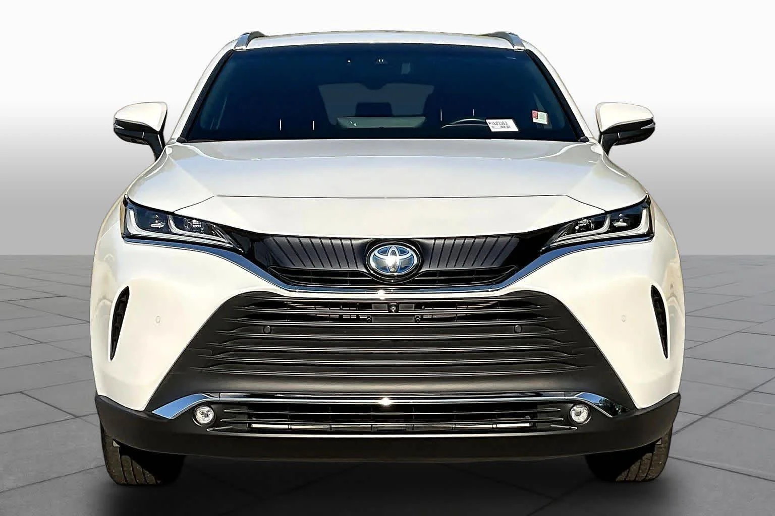 Used 2023 Wind Chill Pearl Toyota Limited image 4