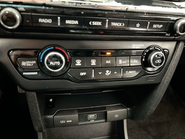 2022 Kia Niro S - Photo 25
