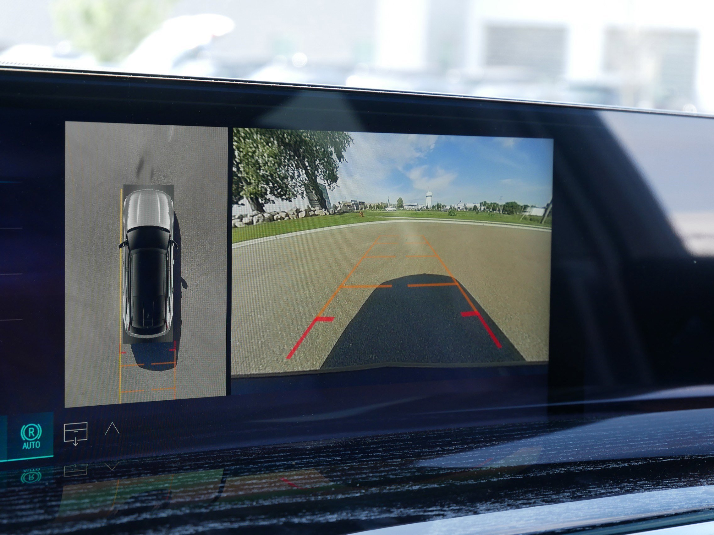 2026 Cadillac Escalade IQ Sport - Photo 25