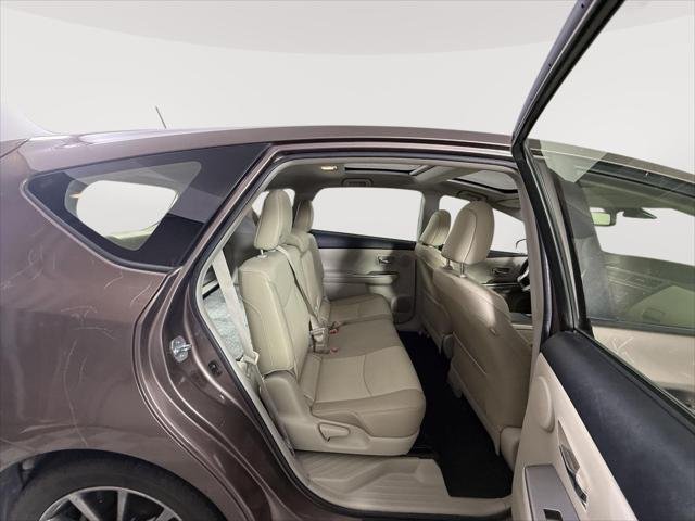 Certified Used 2016 TOASTED WALNUT PEARL Toyota  image 5