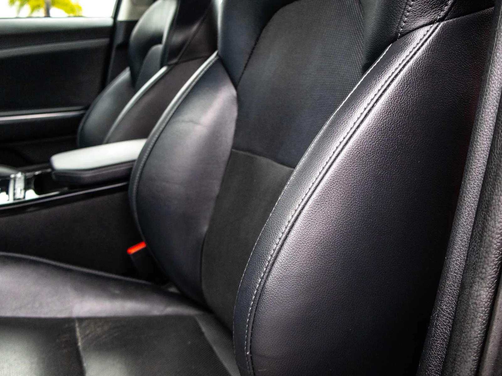 Used 2019 Red Kia Base image 21