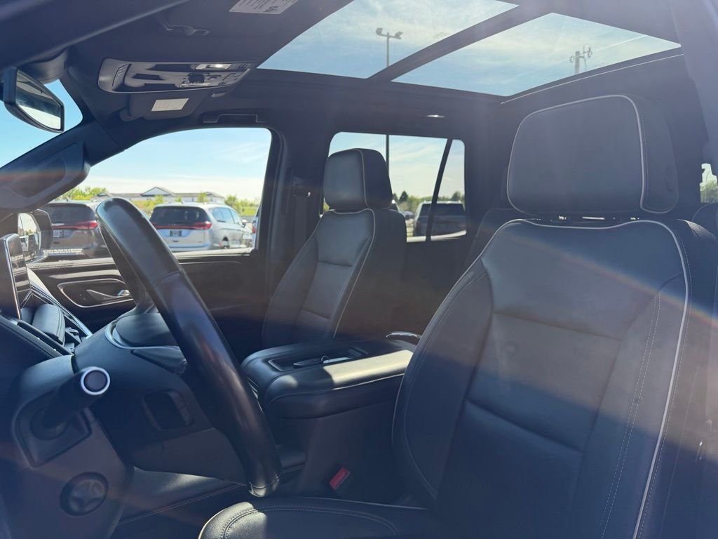 Used 2023  GMC SLT image 23